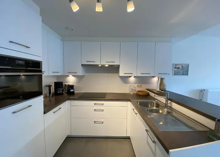 Apartman In Near Sandy Beaches *